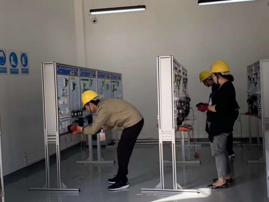 報考電工證需要什么資料?