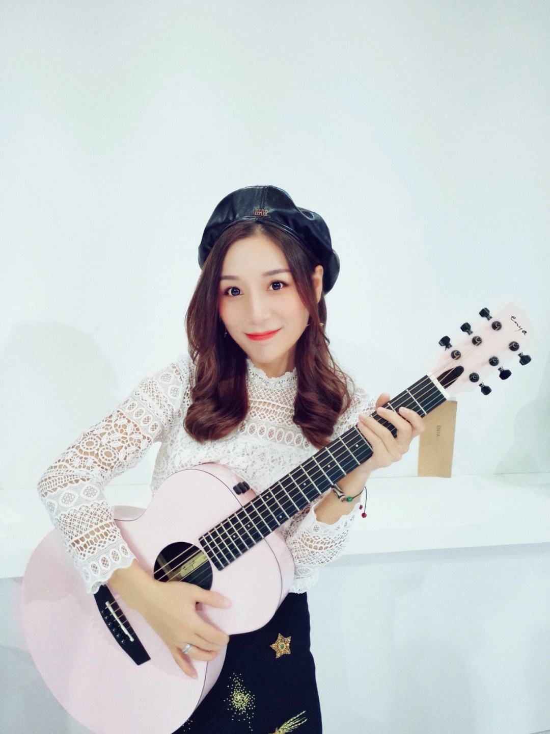 女生學(xué)吉他的最佳年齡-圖1