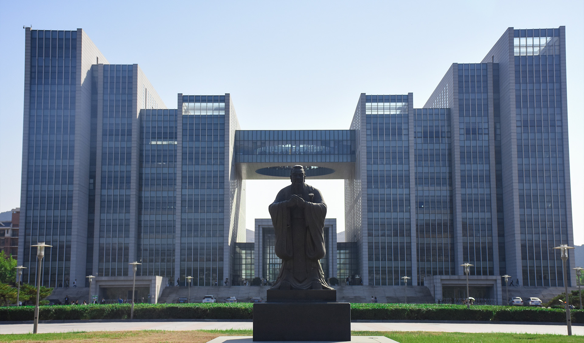 山東師范大學有專科嗎？具體情況如何？-圖1