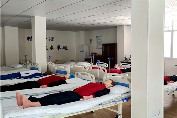 武漢市中專護理專業(yè)學校-湖北現(xiàn)代科技學校 推薦-圖2