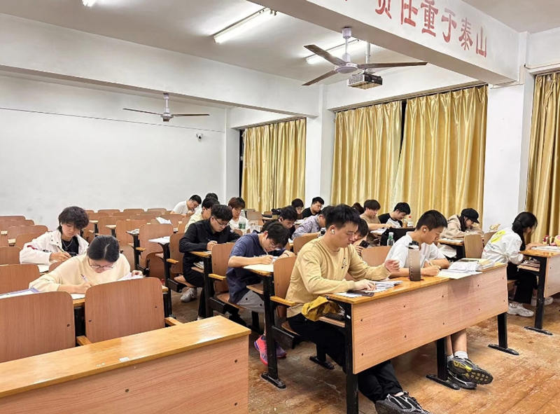 針對2025年湖北專升本幾家備受推崇的培訓機構名單一覽-圖1 針對2025年湖北專升本幾家備受推崇的培訓機構名單一覽-圖1