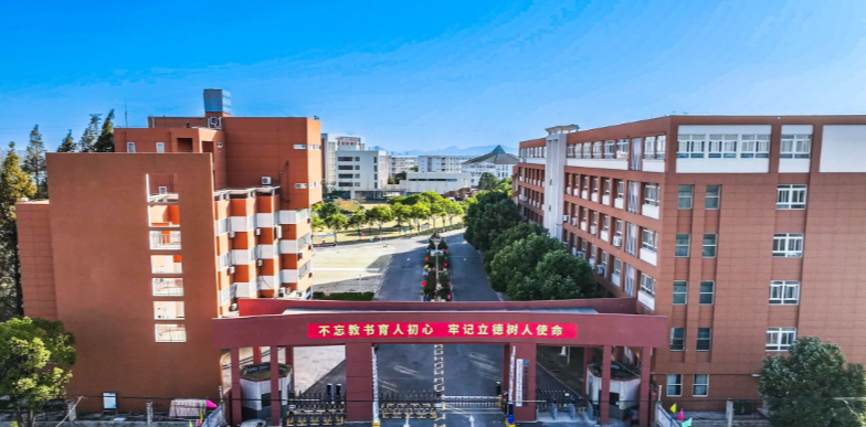 沒考上高中怎么辦？2025年合肥女生選擇醫藥衛生學校的優勢-圖1
